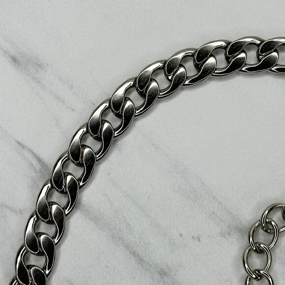 Silver Tone Flat Chain Link Belt Y2K Festival One Size (OS) ✨ - Picture 9 of 12
